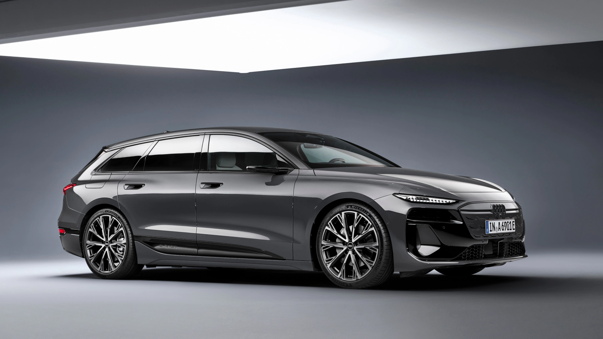 Tradition weitergedacht: Das Design des Audi A6 Avant e-tron > Design ...